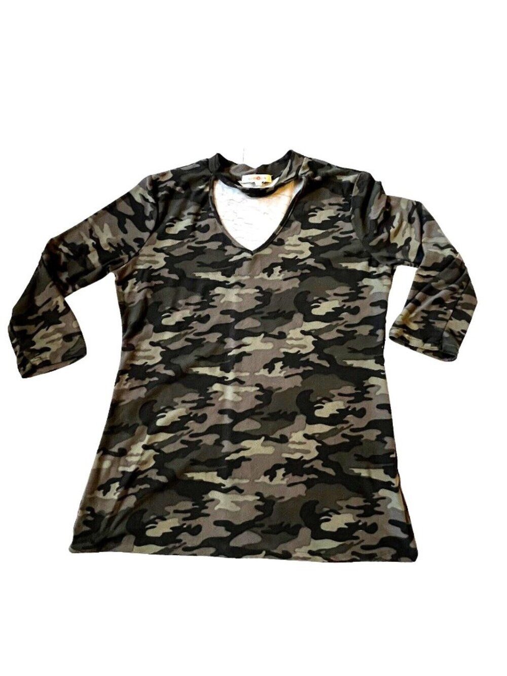 Camo V-Neck Shirt Top Cutout Green Stretch 3/4 Sleeve Tunic Wishful Park Size XL